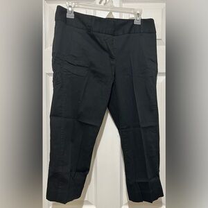 Daisy Fuentes Elegant Black Capri pants
